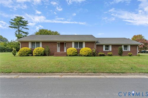 340 Cross St, Urbanna, VA, 23175-2197 | Card Image