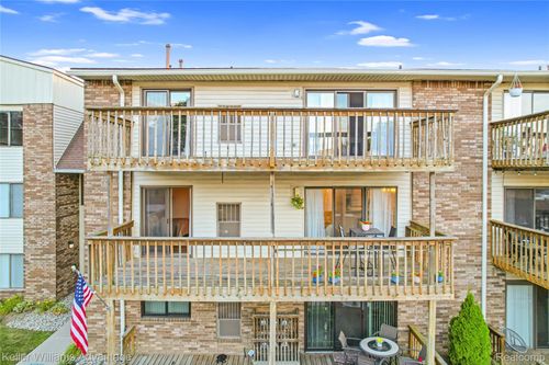 a205-855 S Pontiac Trl, Walled Lake, MI, 48390-3301 | Card Image