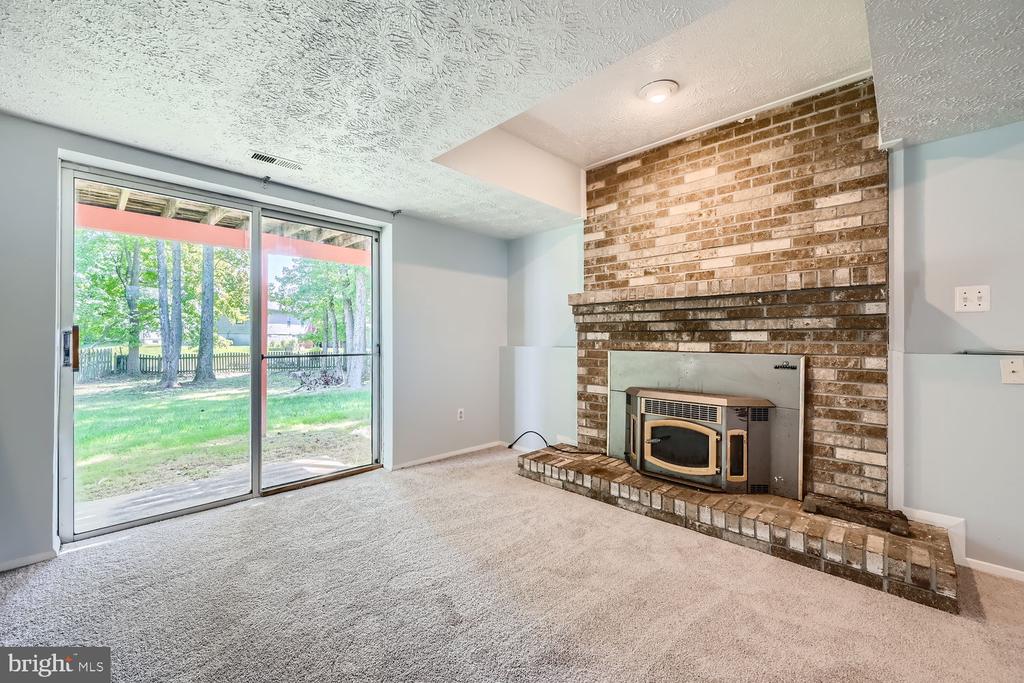 Haven Pl, Edgewood, MD 21040