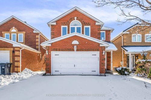 71 Ravenscliffe Crt, Brampton, ON, L6X4N9 | Card Image