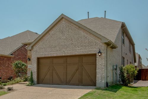 116 Knight Of Realm Blvd, Lewisville, TX, 75056-6738 | Card Image