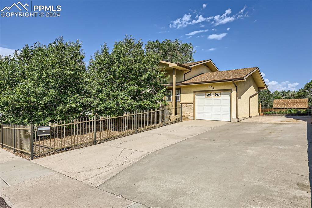 Raemar Dr, Colorado Springs, CO 80911