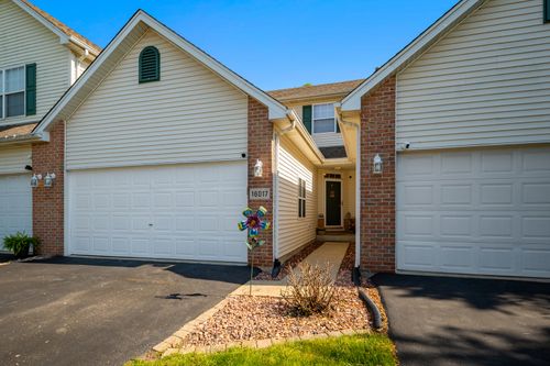 16017 W Iroquois Dr, Lockport, IL, 60441-7687 | Card Image