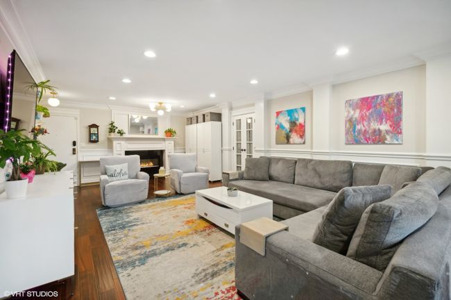 UNIT-103E - 125 Acacia Cir, Condo with 3 bedrooms, 3 bathrooms and 74 parking in Indian Head Park IL | Image 6