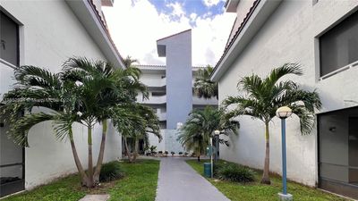 G-202 - 8215 Sw 152nd Ave, Condo with 2 bedrooms, 1 bathrooms and null parking in Miami FL | Image 2