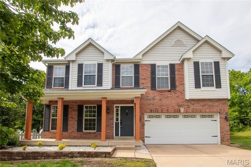 3 Oak Mill Ct, Imperial, MO, 63052-3447 | Card Image