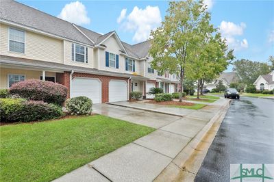 331 Gallery Way, Townhouse with 2 bedrooms, 2 bathrooms and null parking in Pooler GA | Image 2