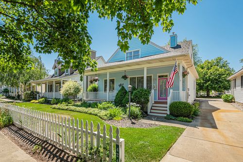 424 Summer Grove Dr, Douglas, MI, 49406-5227 | Card Image