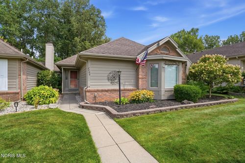 2408 Mckivett Dr, Toledo, OH, 43615-2430 | Card Image