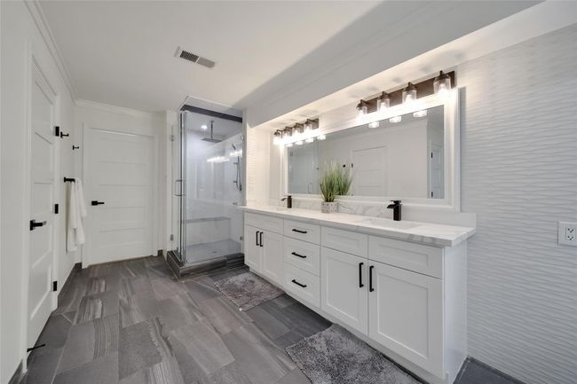 140 S Timber Top Dr, House other with 3 bedrooms, 3 bathrooms and 2 parking in Spring TX | Image 34