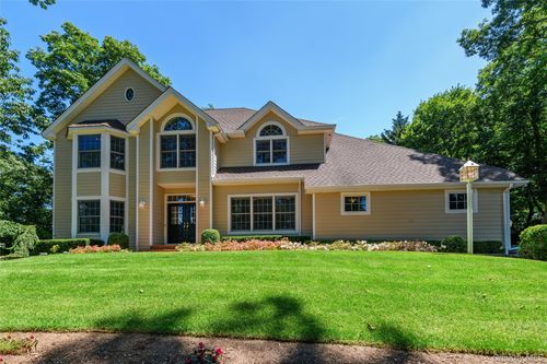 33 Walters Ave, Cold Spring Harbor, NY, 11724-1817 | Card Image