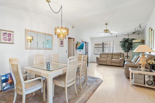204-7633 Tahiti Ln, Lake Worth, FL, 33467-4912 | Card Image