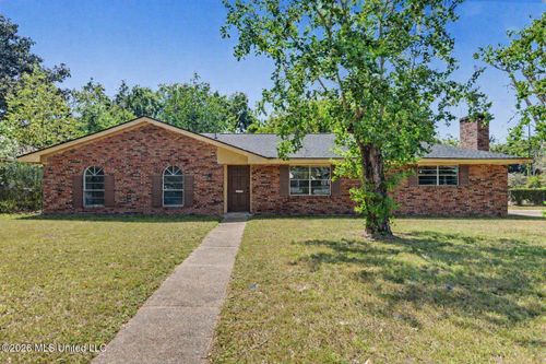 1525 31st Ave, Gulfport, MS, 39501-2749 | Card Image
