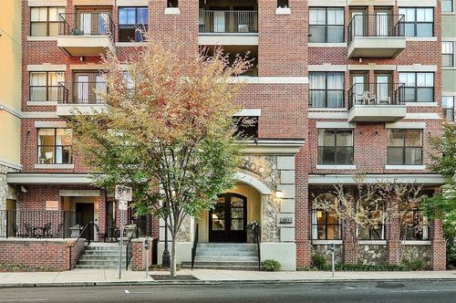 120-1803 Broadway, Nashville, TN, 37203-2758 | Card Image