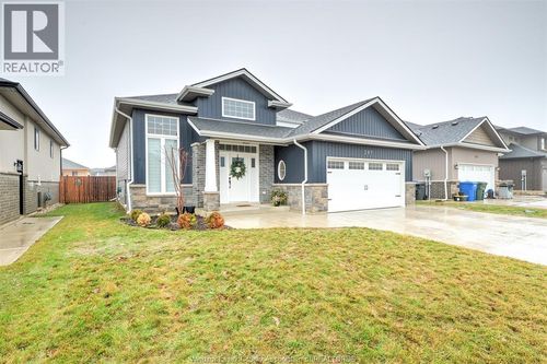 207 Clarke St, Amherstburg, ON, N9V0G5 | Card Image