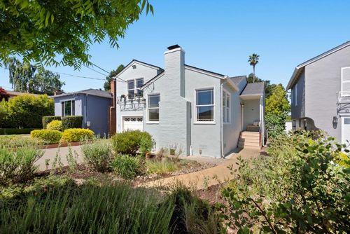 815 9th Ave, San Mateo, CA, 94401 | Card Image