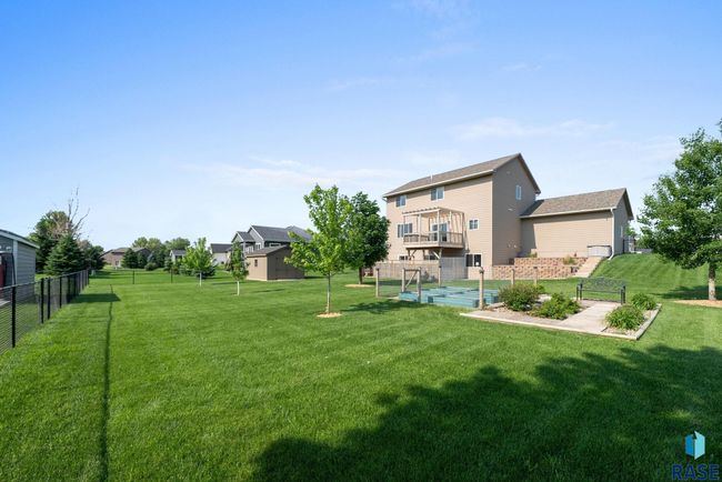 100 Oak Ave, House other with 6 bedrooms, 4 bathrooms and null parking in Crooks SD | Image 48