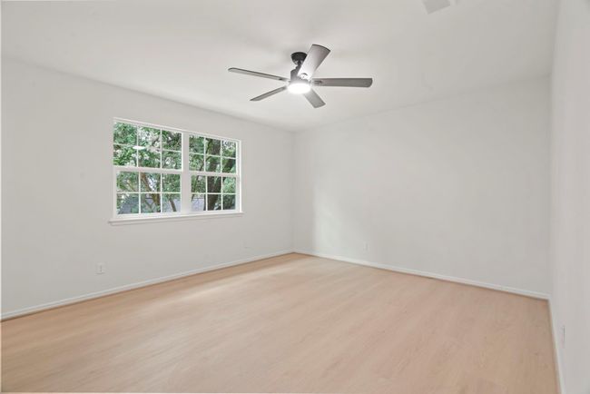 8215 Twining Oaks Ln, House other with 5 bedrooms, 4 bathrooms and 3 parking in Spring TX | Image 33
