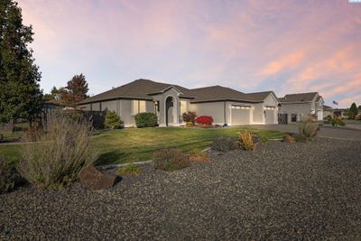 12-ACRE-RV-PARKING-WOR - 7115 Maxim Ct, Home with 4 bedrooms, 3 bathrooms and null parking in Pasco WA | Image 2