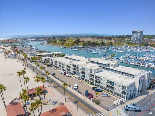 unit-205a-1202 N Pacific St, Oceanside, CA, 92054-1039 | Card Image