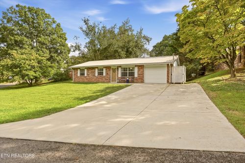 5608 Ridgetop Rd, Knoxville, TN, 37921-3831 | Card Image