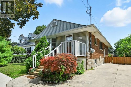 157 W 19th St, Hamilton, ON, L9C4H9 | Card Image
