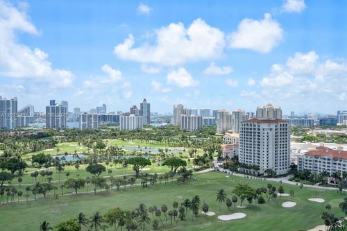 2535-20379 W Country Club Dr, Aventura, FL, 33180-1629 | Card Image