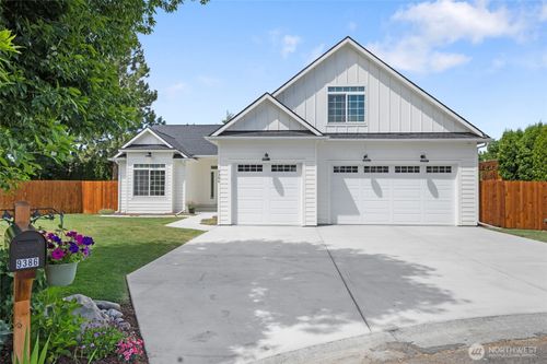 9386 Albert Way Se, Moses Lake, WA, 98837-9053 | Card Image