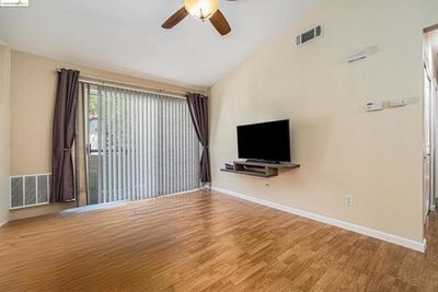 1014 - Walerga Rd, Condo with 2 bedrooms, 2 bathrooms and 1 parking in Antelope CA | Image 3