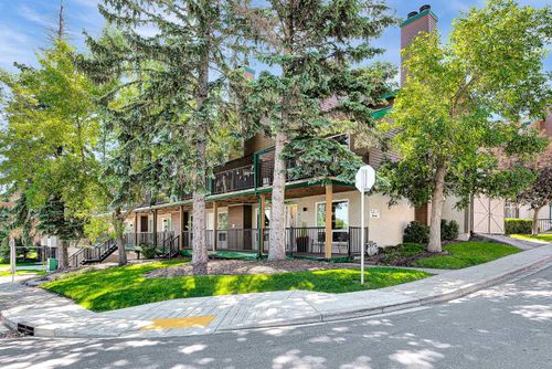 4-1515 23 Ave Sw, Calgary, AB, T2T0T8 | Card Image
