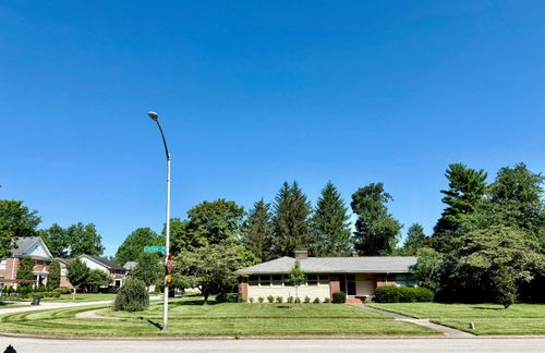 315 Clinton Rd, Lexington, KY, 40502-2353 | Card Image