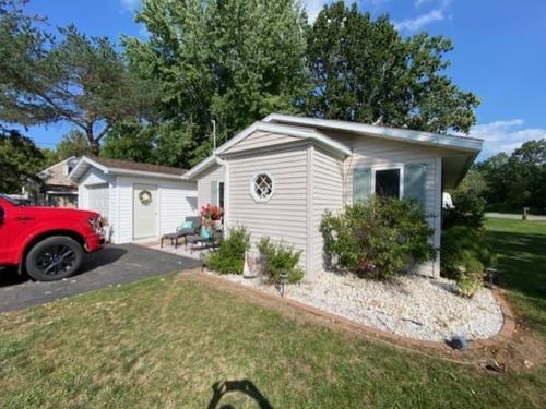 300 Kuhlmann Avenue, HATLEY, WI, 54440 | Card Image