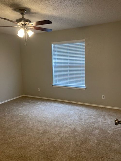 apt-c-8129 Foxfire Ln, White Settlement, TX, 76108-1173 | Card Image