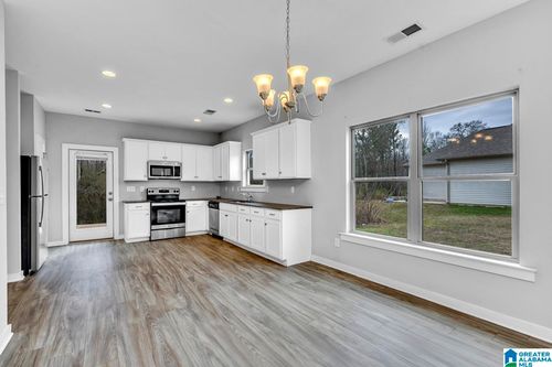 185 White Oak Cir, LINCOLN, AL, 35096-5958 | Card Image