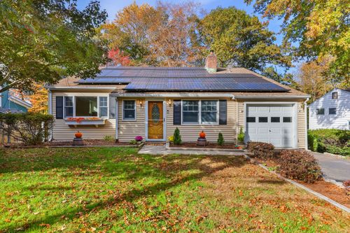 113 Wood Ridge Dr, Stamford, CT, 06905-2623 | Card Image