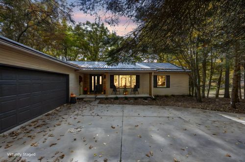 8720 Heather Ln, Stanwood, MI, 49346-8301 | Card Image