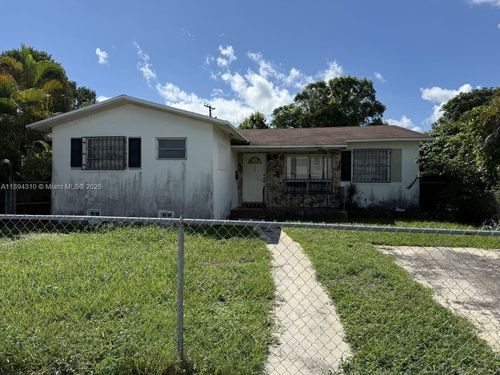 130 Nw 48th St, Miami, FL, 33127-2418 | Card Image