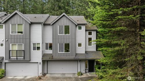 4-4-3758 257th Ave Se, Sammamish, WA, 98029-5726 | Card Image