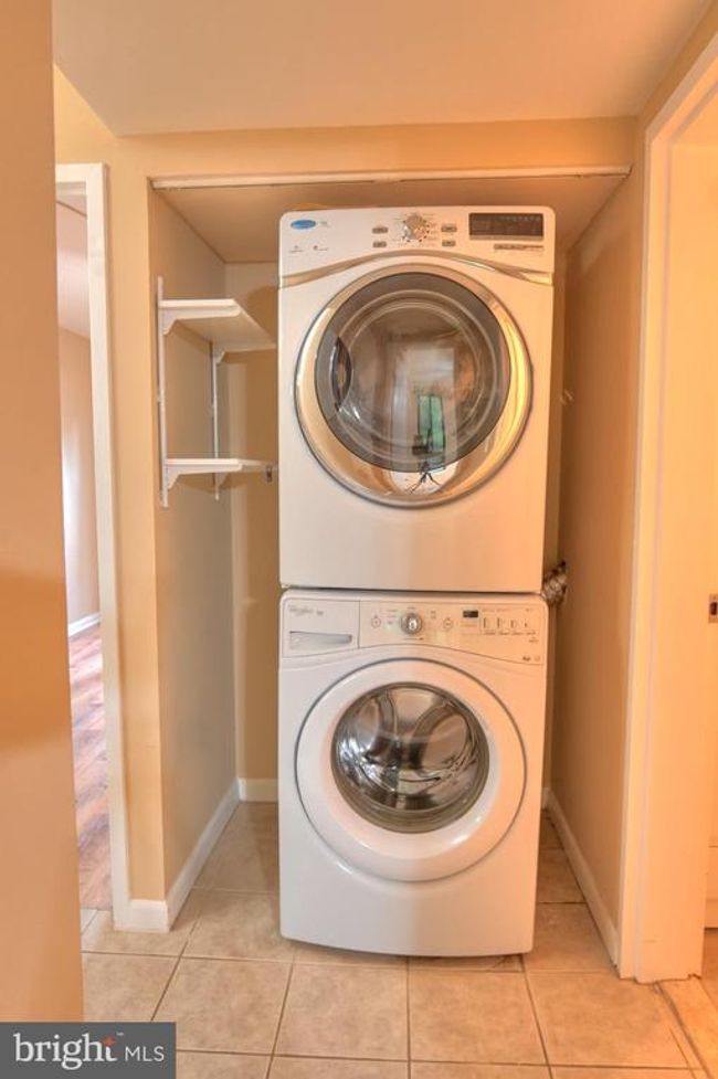 APT-1B - 11629 Stoneview Sq, Condo with 2 bedrooms, 2 bathrooms and null parking in RESTON VA | Image 19