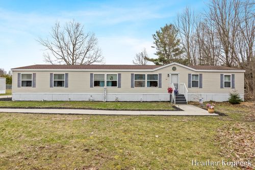 125 San Souci Dr, Sparta, MI, 49345-9537 | Card Image