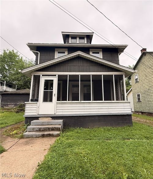 13 Burton Ave Nw, Massillon, OH, 44646-4665 | Card Image