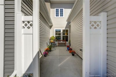 Front patio | Image 3