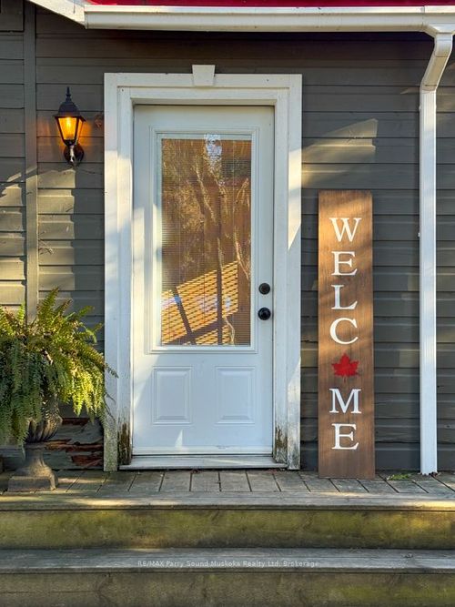 30 Church St, Whitestone, ON, P0A1G0 | Card Image