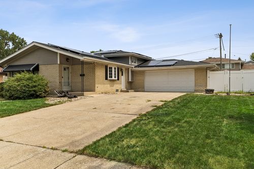 16457 Laura Ln, Oak Forest, IL, 60452-4351 | Card Image