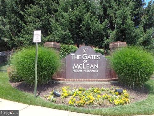 6315-1571 Spring Gate Dr, MCLEAN, VA, 22102-3436 | Card Image