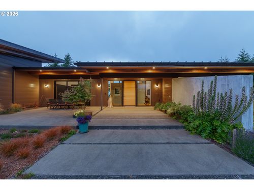 75175 Stargazer Ln, Coquille, OR, 97423-8809 | Card Image