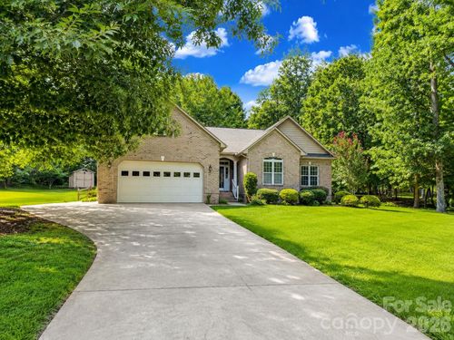 1318 Stonewyck Dr, Salisbury, NC, 28146-6952 | Card Image