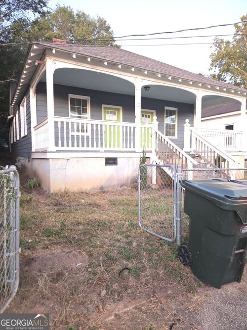 3 Oak St, Porterdale, GA, 30014-1994 | Card Image