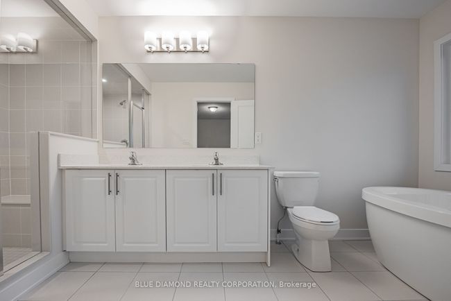 605 Bearberry Pl, House other with 4 bedrooms, 3 bathrooms and 1 parking in Milton ON | Image 18