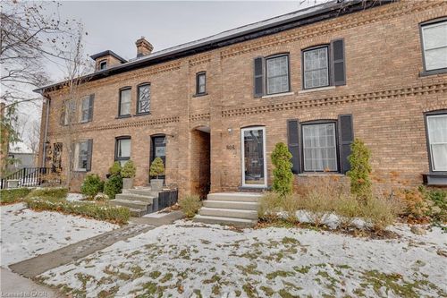 808 Monmouth Rd, Windsor, ON, N8Y3L4 | Card Image